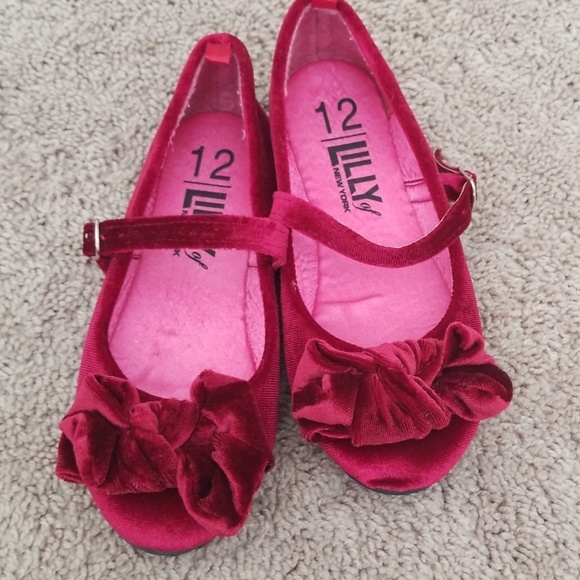 Velvet shoes with bow - Picture 2 of 2